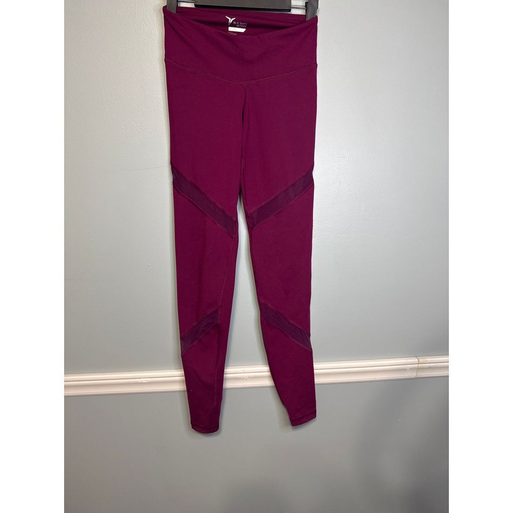 Old‎ Navy Active Burgundy Leggings